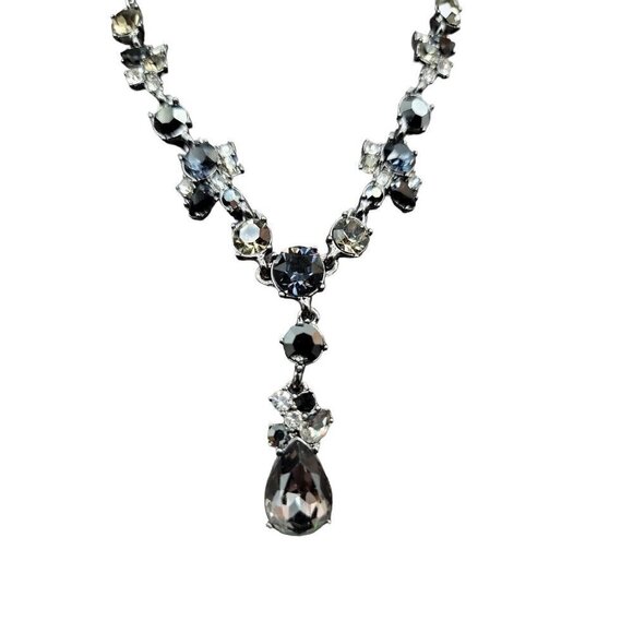 Givenchy Elegant Black & Clear Rhinestone Teardrop Statement Necklace 20" VTG - Picture 4 of 16